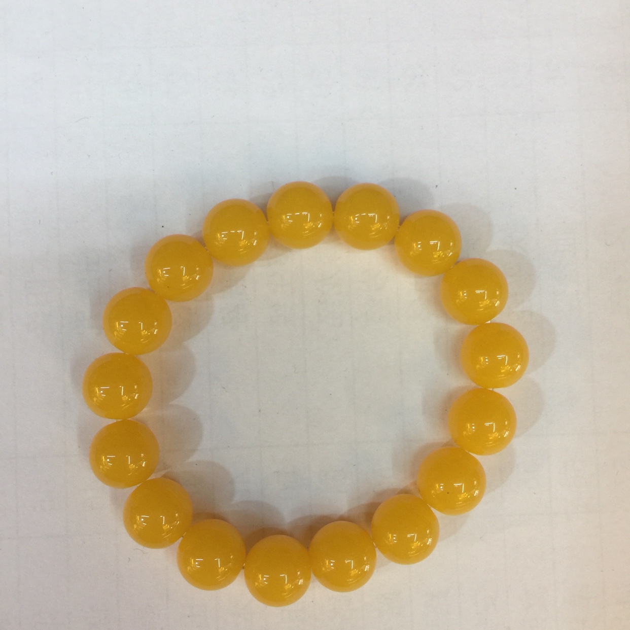 Imitation amber hand beads details Picture