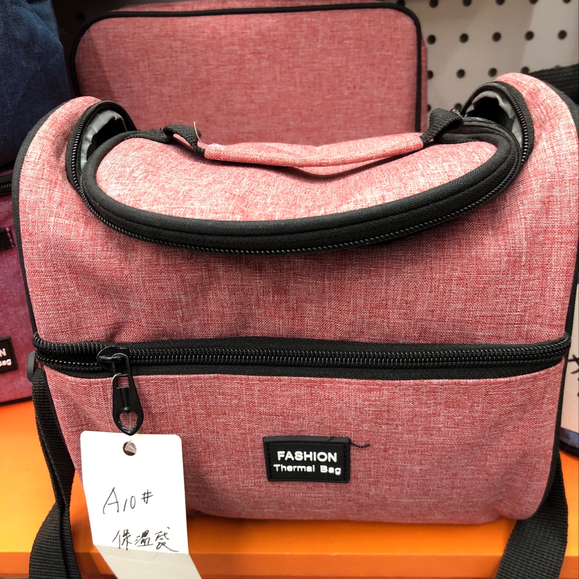 A10 insulated bag