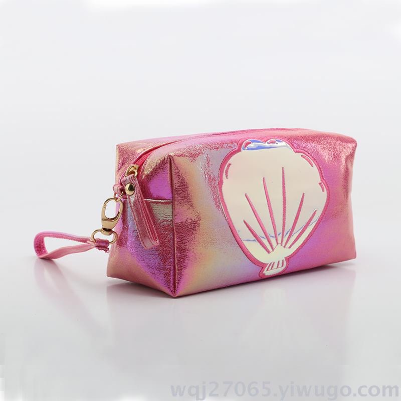 The popular foreign trade "Phantom Color Crack Prince Bag" is a copyrighted and patented "colorful fabric cosmetic bag" and a "shell handbag" Application Scenario