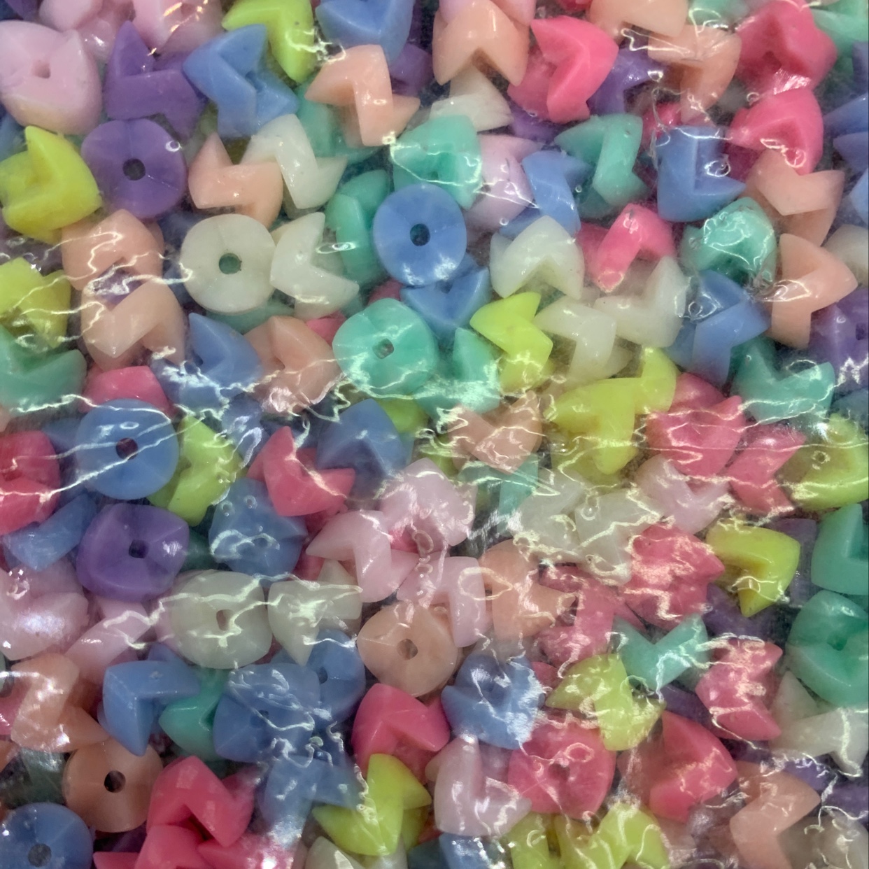 Acrylic bead fastener