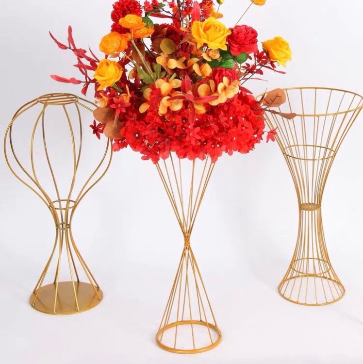 Factory direct sales of modern Chinese-style ironwork hollowed-out vases, decorative items, home and wedding ironwork flower-arranging vases -1001/9248 Specification image