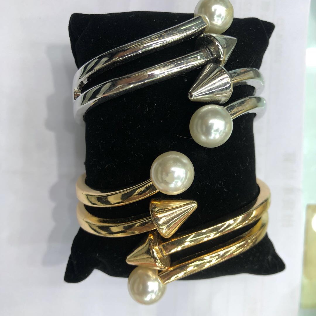 Arrows with beaded bracelets thumbnail