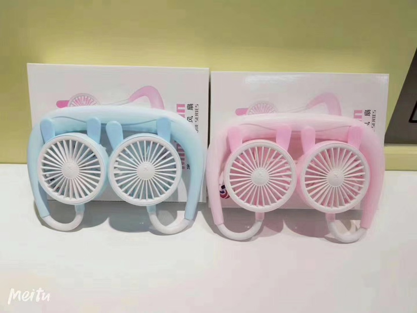 A popular neck-hanging charging fan, mini charging fan, handheld mini fan