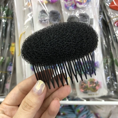 Small Padded Comb With 13 Teeth