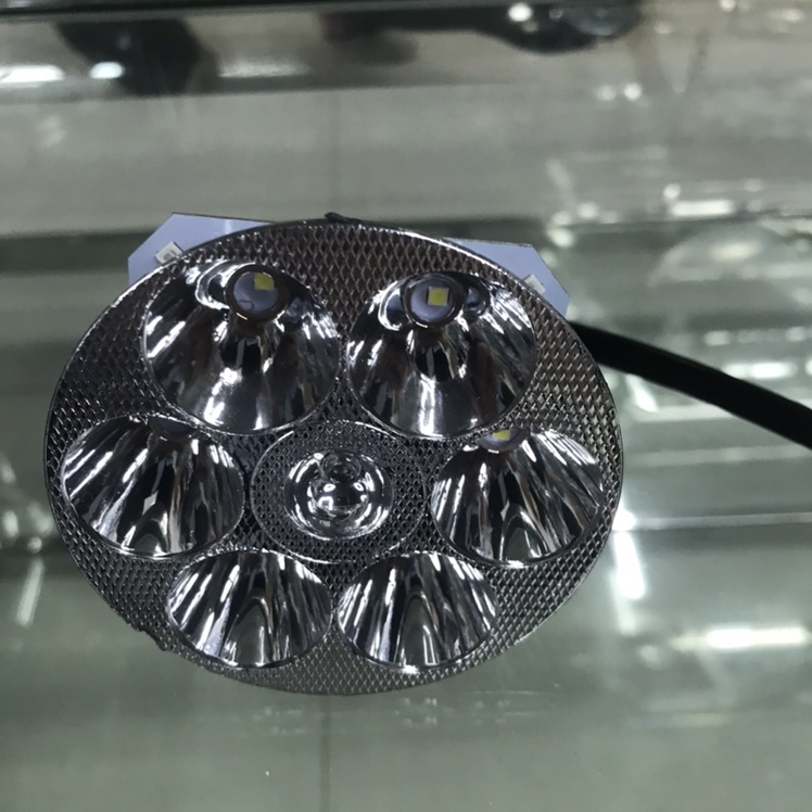 أضواء LED السيارة 7.