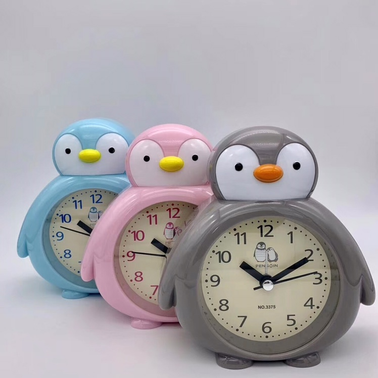 Children's cartoon desktop clock for boys and girls, cute bedroom alarm clock, bedside alarm clock Application Scenario