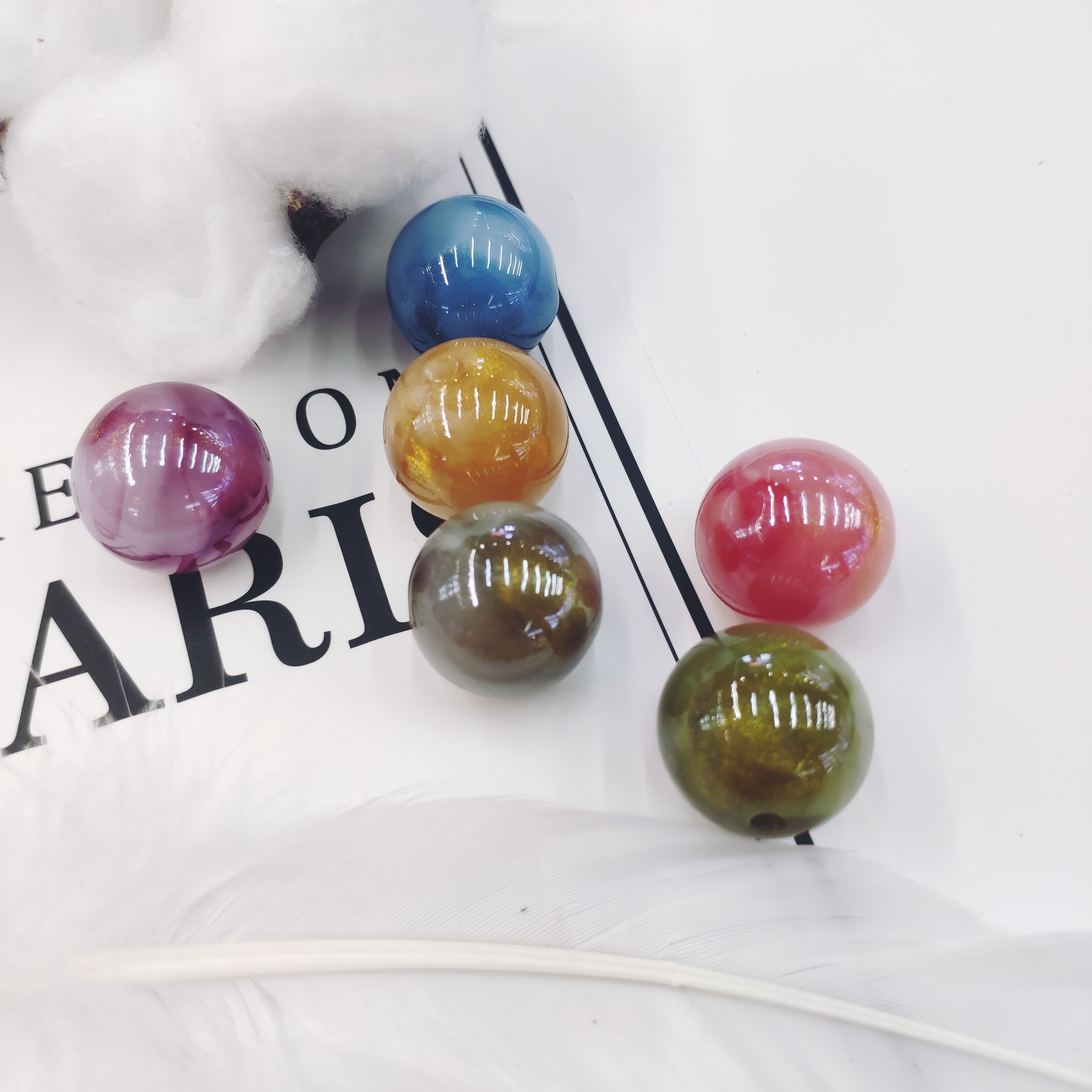 Aizhu Jewelry 20mm color dual-color straight hole round bead gold powder pearlescent acrylic jewelry accessories and clothing accessories detail image 4