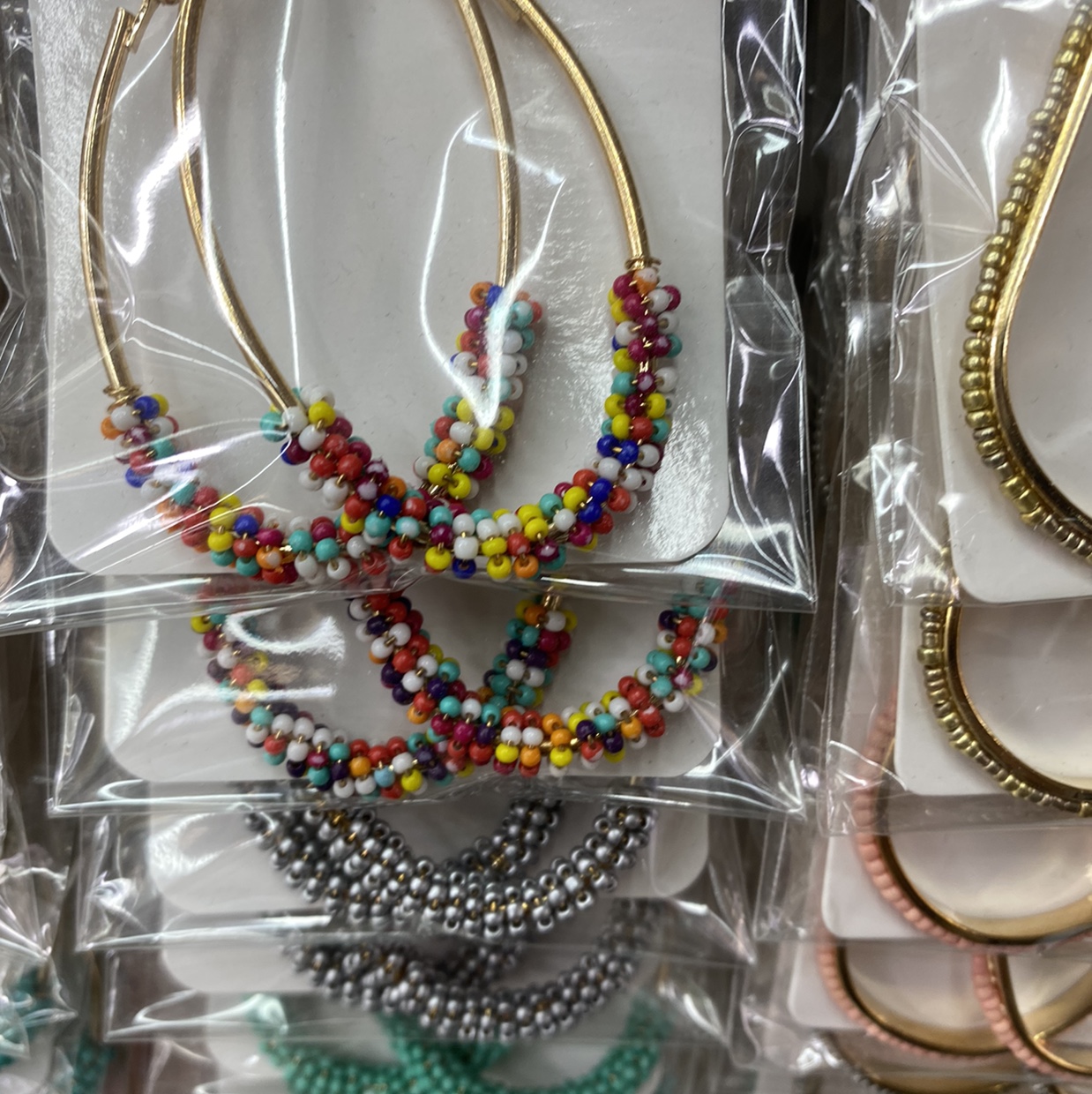 蛋型光圈绕米珠彩色