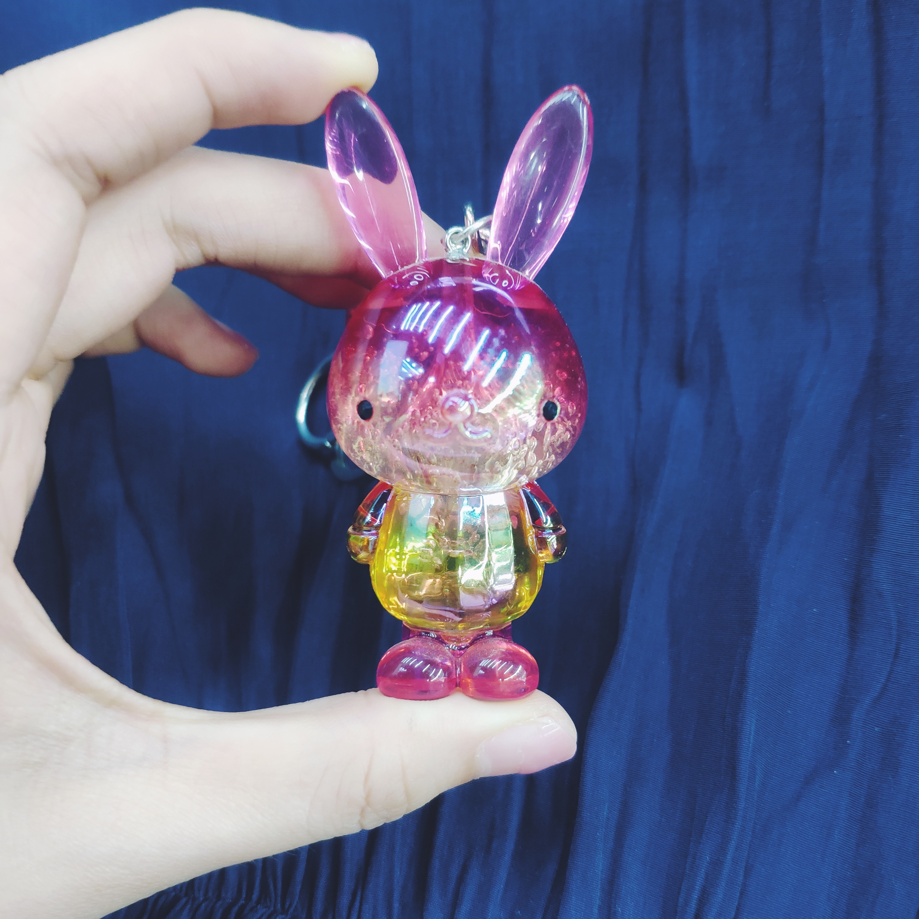 Aizhu jewelry bubble acrylic two-color gradient rabbit car keychain pendant schoolbag cartoon chain style detail image 13