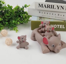 搪胶玩具大象带三只小象玩具宠物玩具宝宝戏水玩具