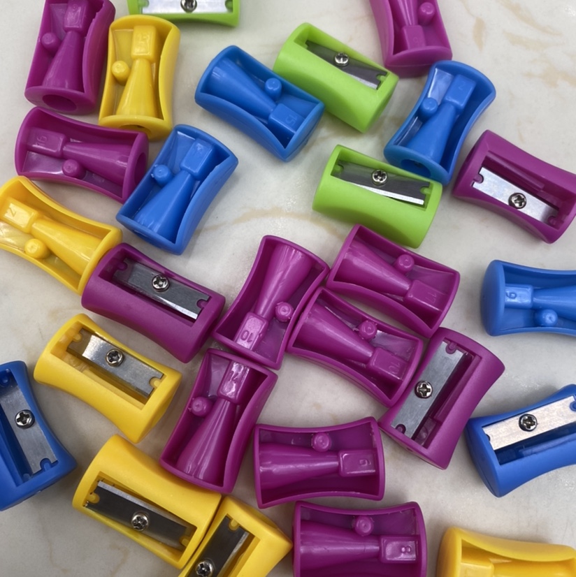 001pvc bucket pencil sharpener Application Scenario