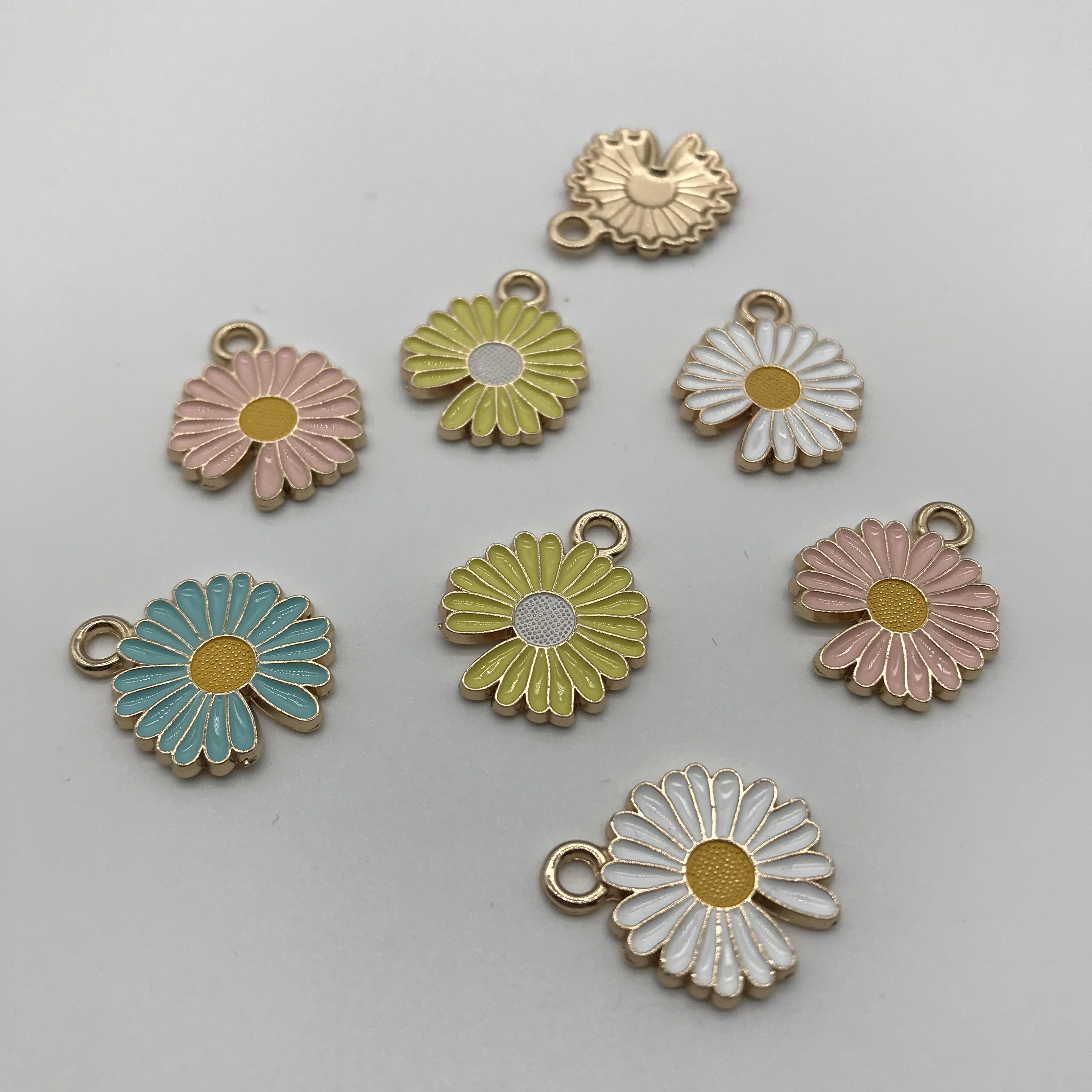 New alloy small Daisy painted pendant, butterfly buckle, chest buckle, clothing, luggage and other accessories detail image 6