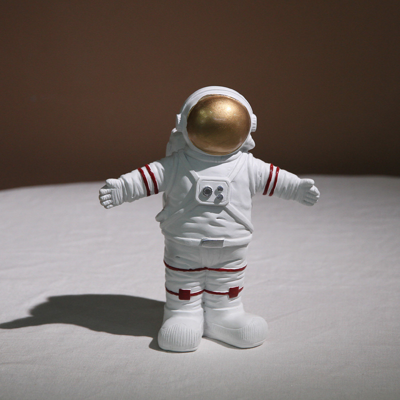 新款创意太空人摆件北欧卡通宇航员树脂工艺品流浪地球桌面装饰品摆设图