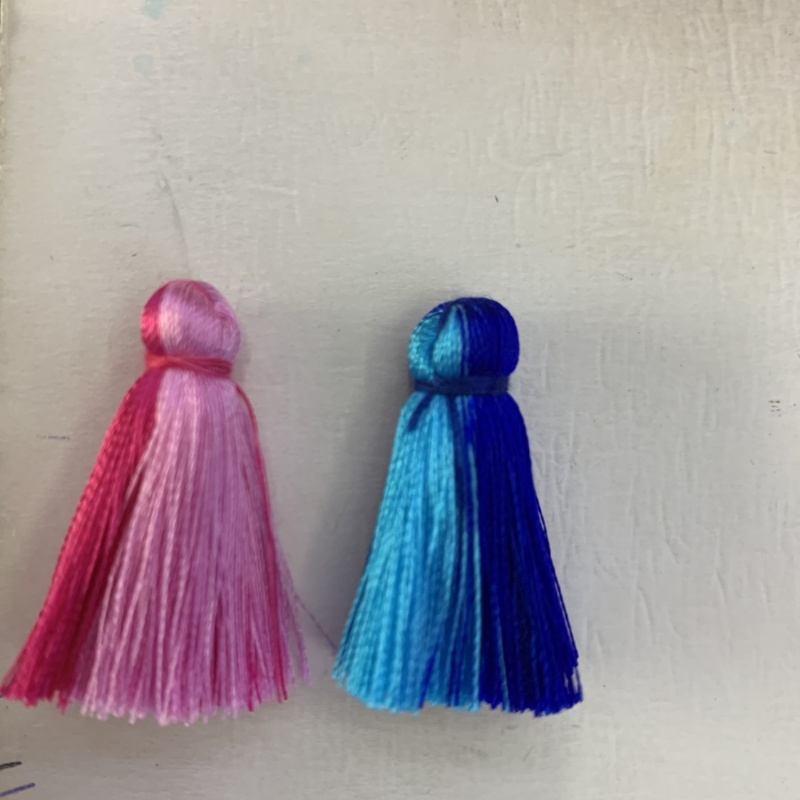 Two-color rayon tassels thumbnail