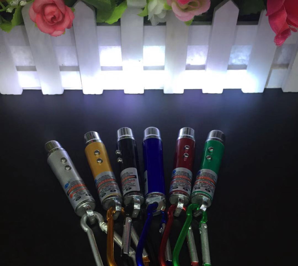 CY-568
独立包装3合1多功能激光灯详情图7