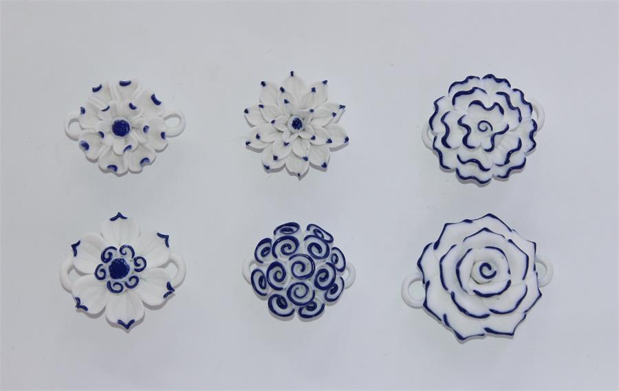 中国元素青花瓷纯手工拈花冰箱贴