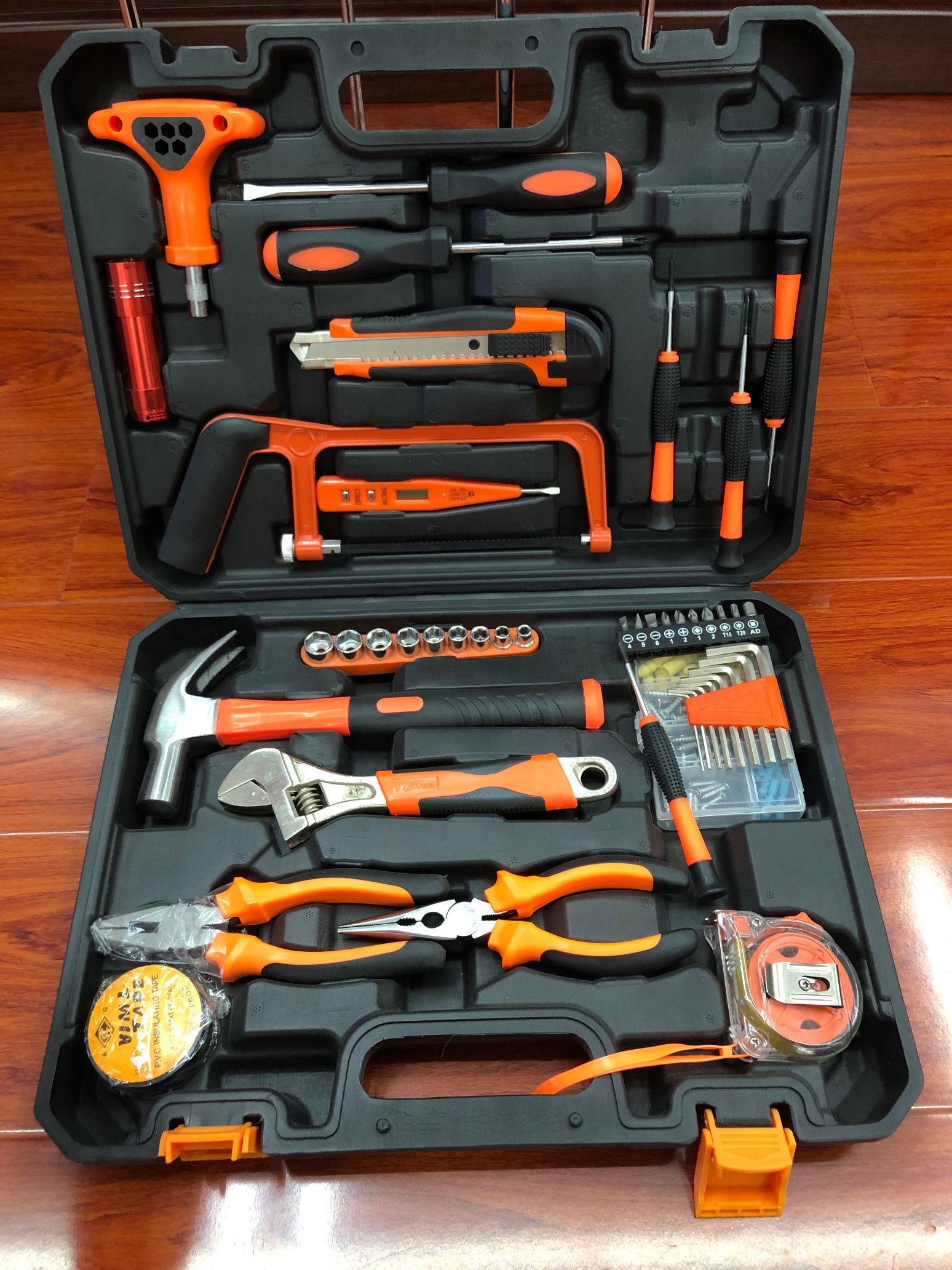 109PC suite of tools thumbnail