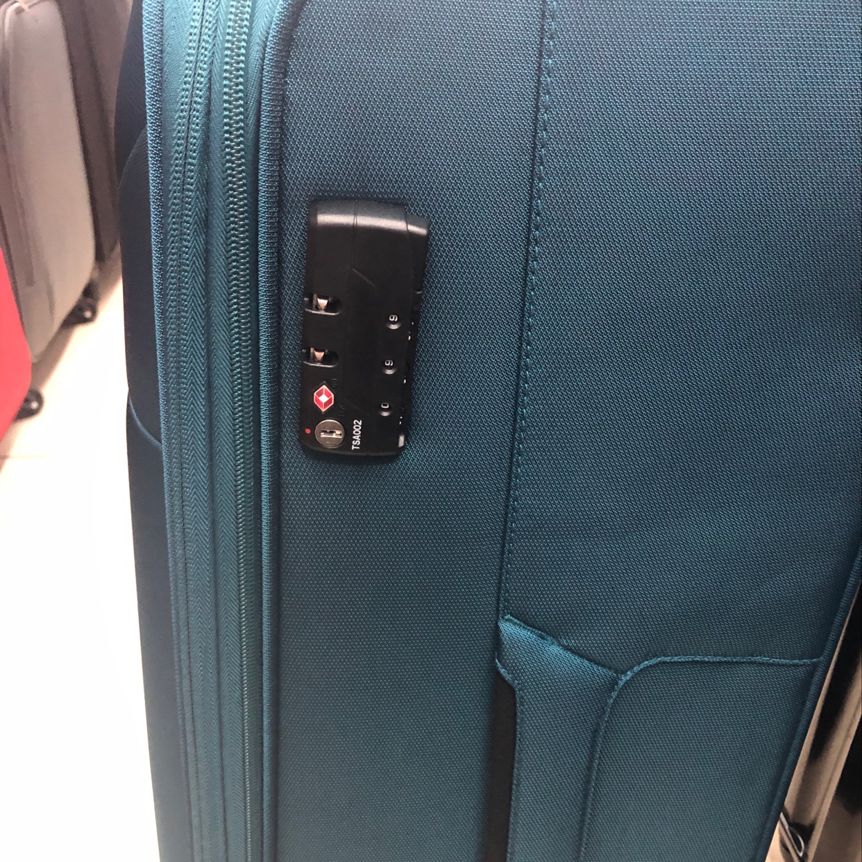 义乌好货 28寸新款超轻防盗海关锁万向轮旅行拉杆布箱细节图