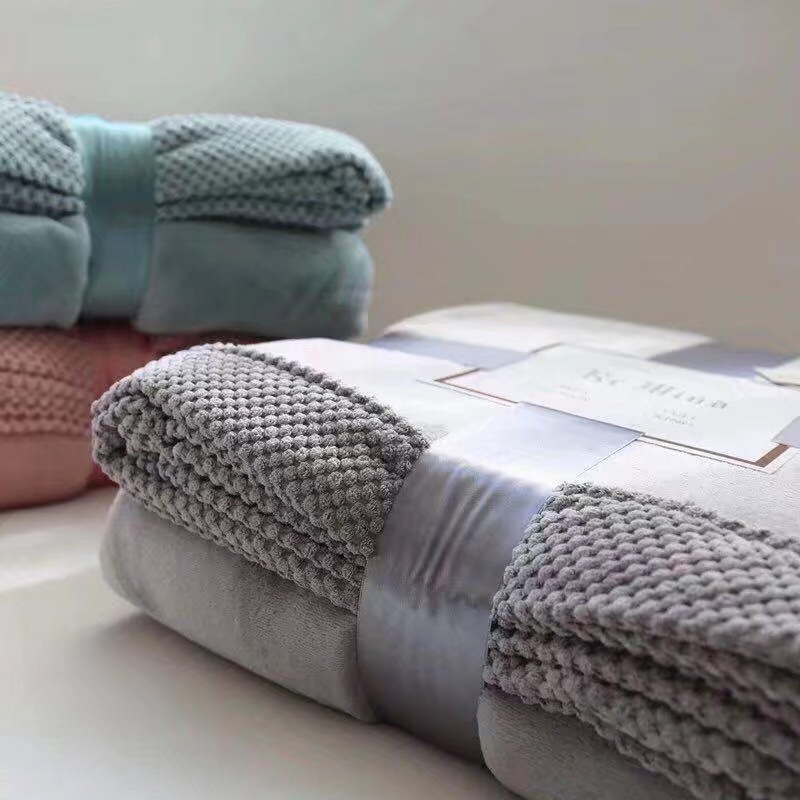 Pineapple Plaid Flannel Double-Sided Cashmere Lamb Cashmere Four-Piece Quilt Fabric, Etc undefined