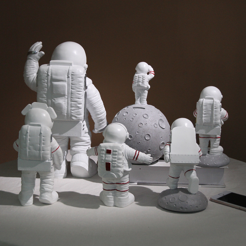 创意背行囊太空人摆件北欧卡通宇航员树脂工艺品流浪地球桌面装饰品摆设详情图4