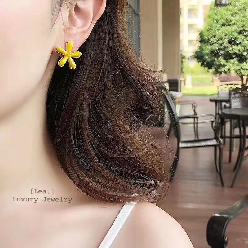 Earring 911