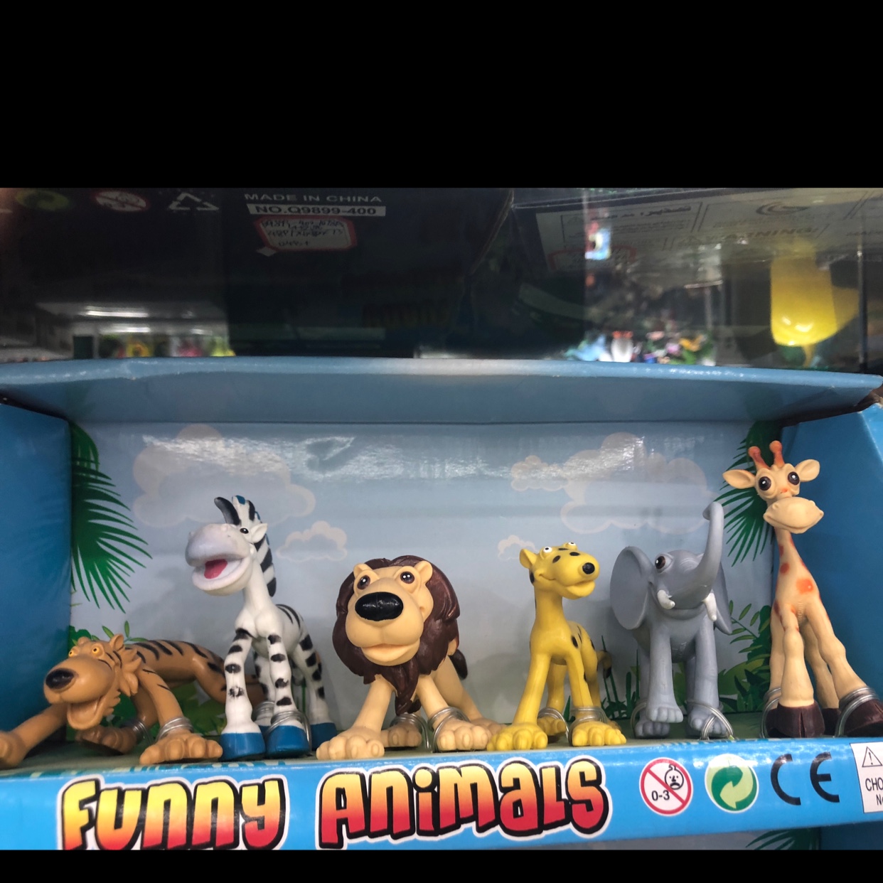 开窗盒卡通森林图