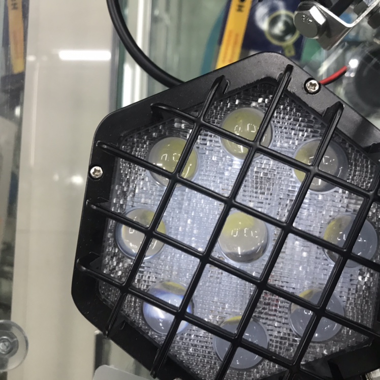 أضواء LED السيارة 17