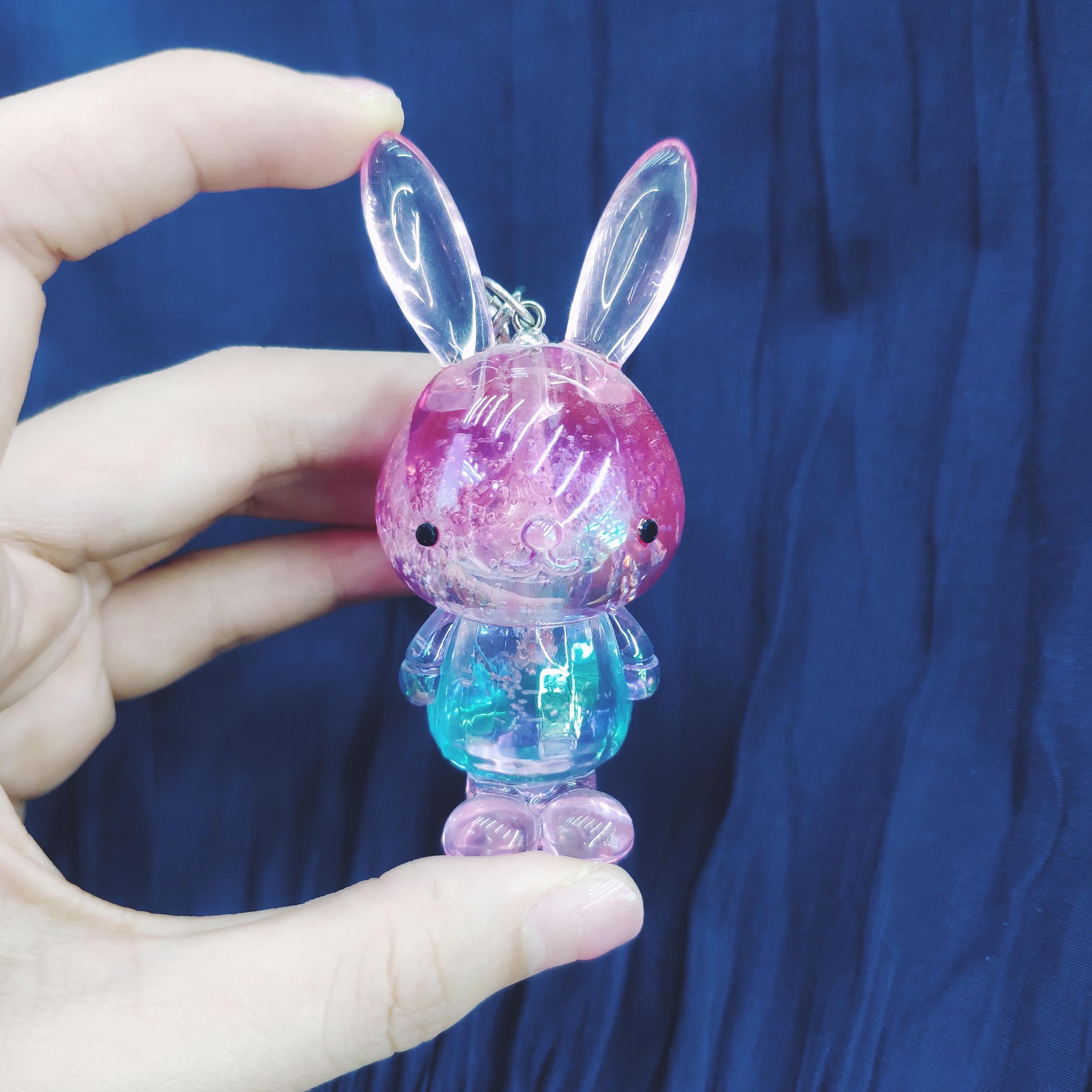 Aizhu jewelry bubble acrylic two-color gradient rabbit car keychain pendant schoolbag cartoon chain style detail image 4