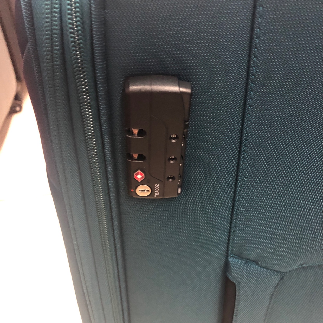 义乌好货 24寸新款超轻防盗海关锁万向轮旅行拉杆布箱细节图