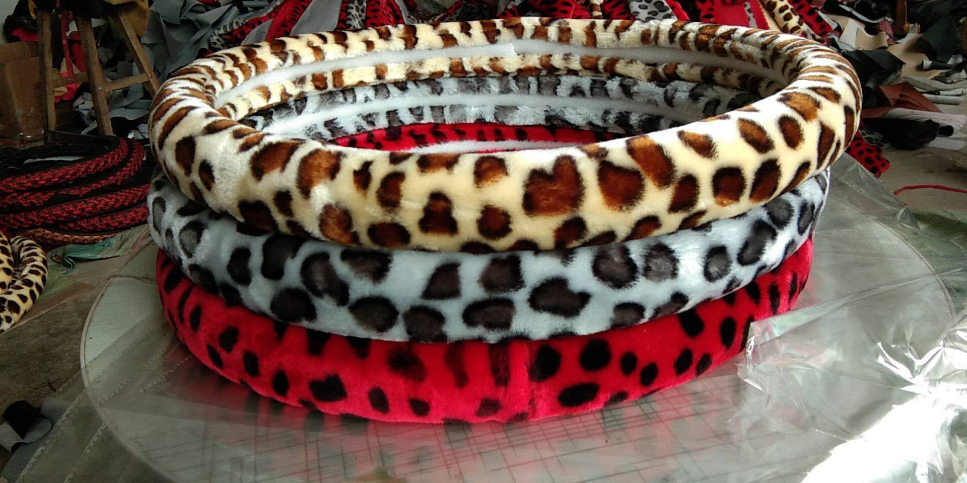 Bao Wen steering wheel cover thumbnail