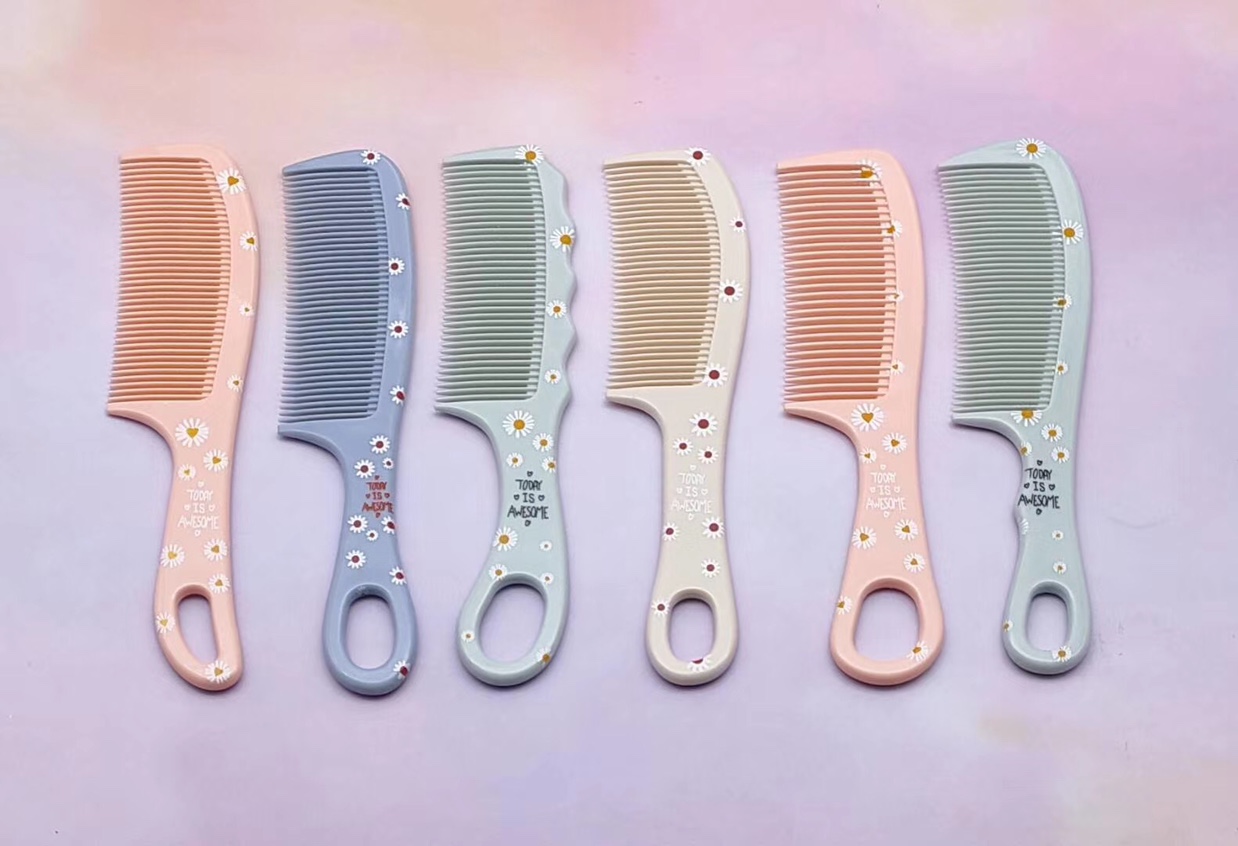 Small Daisy flat comb multiple styles 1 thumbnail