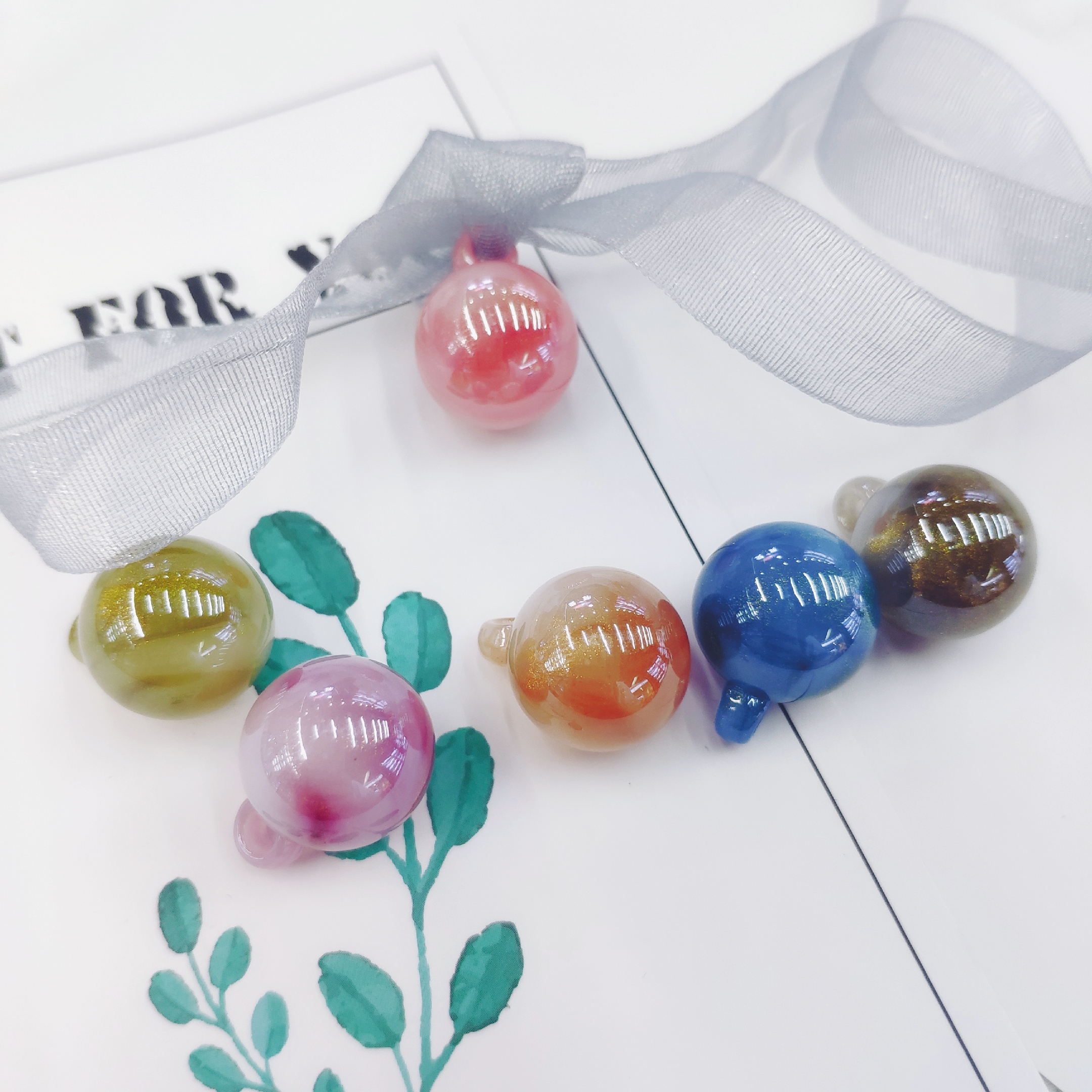 Aizhu Jewelry 16mm colorful dual-color hanging hole round beads, gold powder pearlescent acrylic jewelry accessories, clothing accessories detail image 1