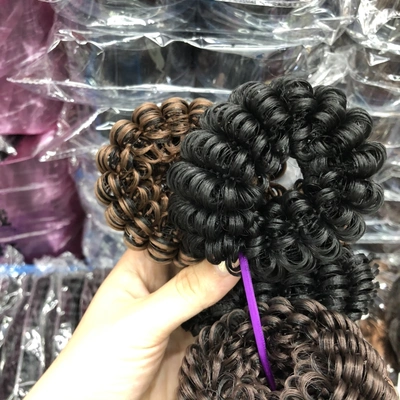 Weave A Dozen Loops