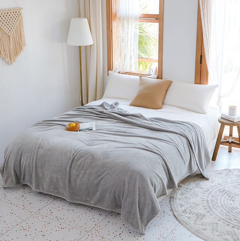 Pineapple Plaid Flannel Double-Sided Cashmere Lamb Cashmere Four-Piece Quilt Fabric, Etc Item Picture