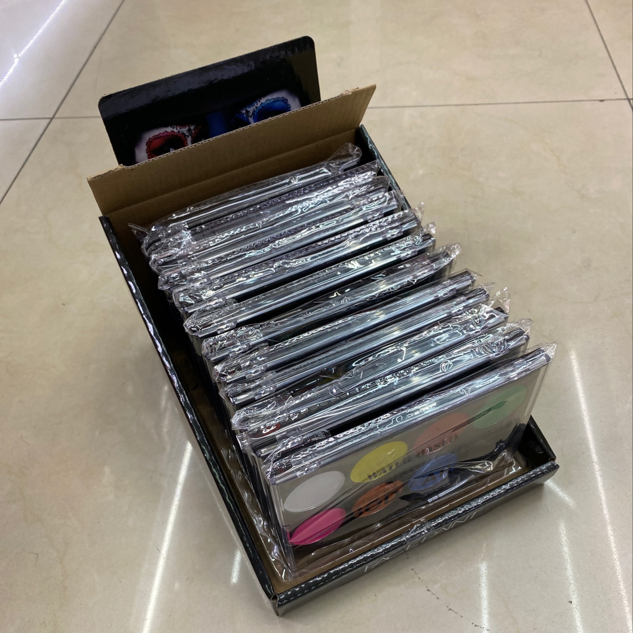 Halloween 8-color face color plate box set water-based face color ribbon brush body painting dance supplies details Picture