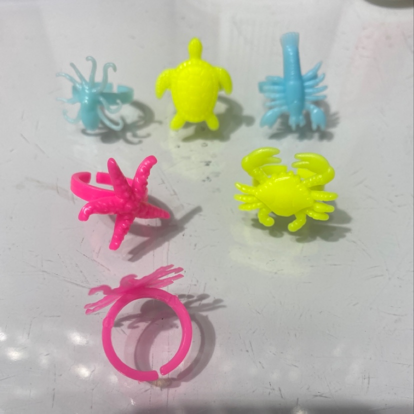 儿童戒指 彩色戒指 塑料戒指 虫形戒指