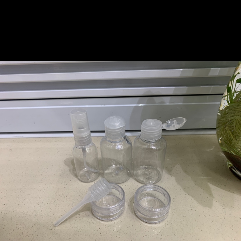 50Ml+30Ml+ 10G Travel Six-Piece Set, Application Scenario
