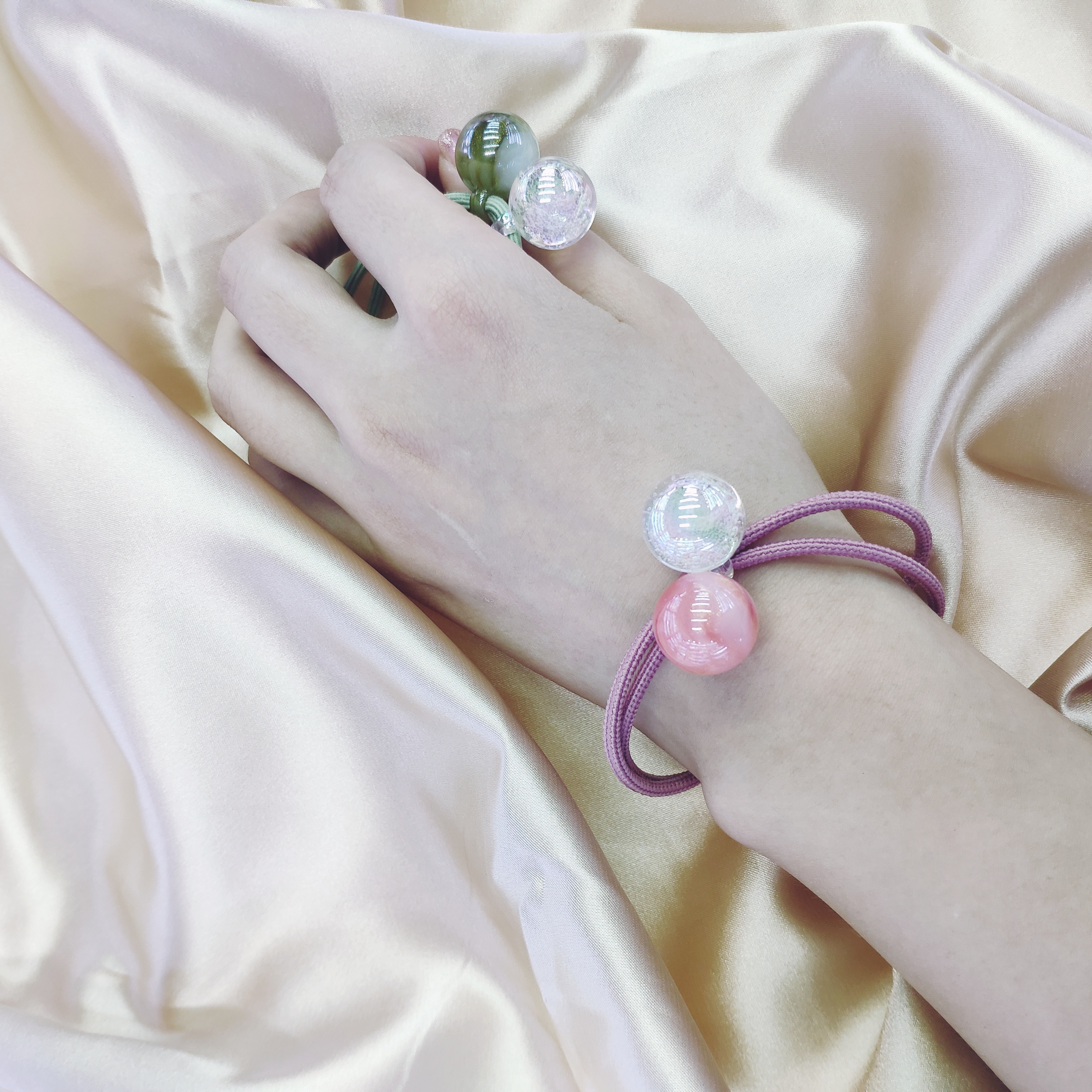 Aizhu Jewelry 16mm colorful dual-color hanging hole round beads, gold powder pearlescent acrylic jewelry accessories, clothing accessories detail image 9