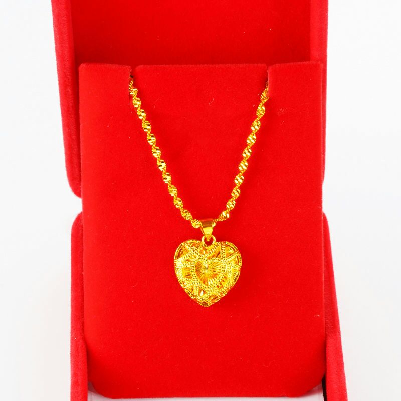 A new gold-plated necklace for women with a faux sand gold color gold pendant and collarbone chain details Picture