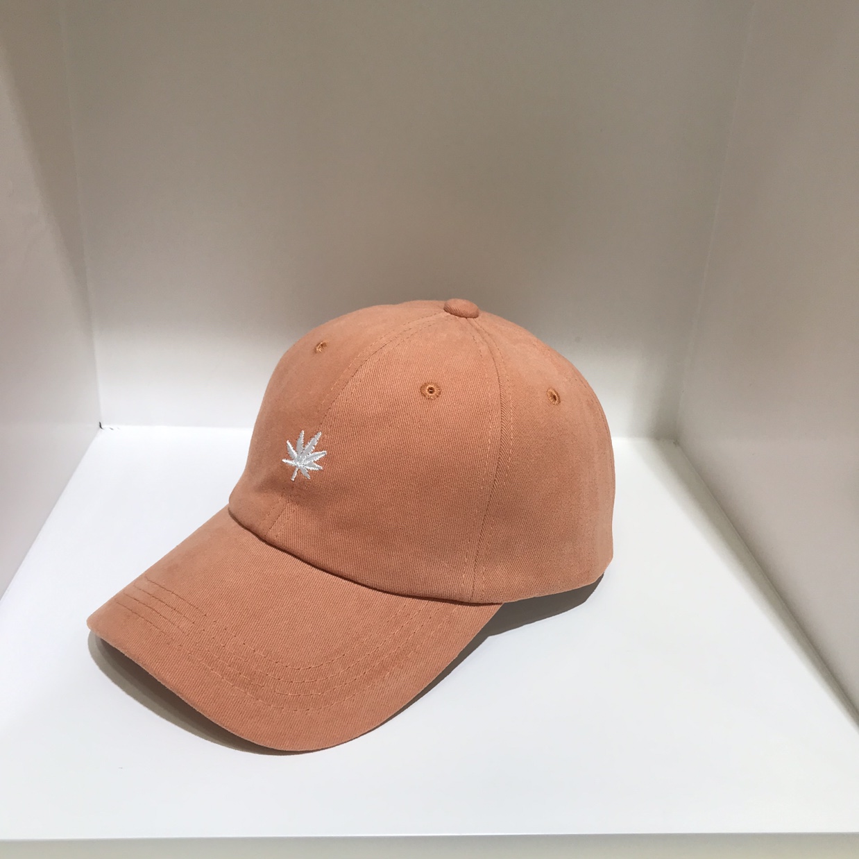 Leaf Baseball Cap Duck Cap undefined