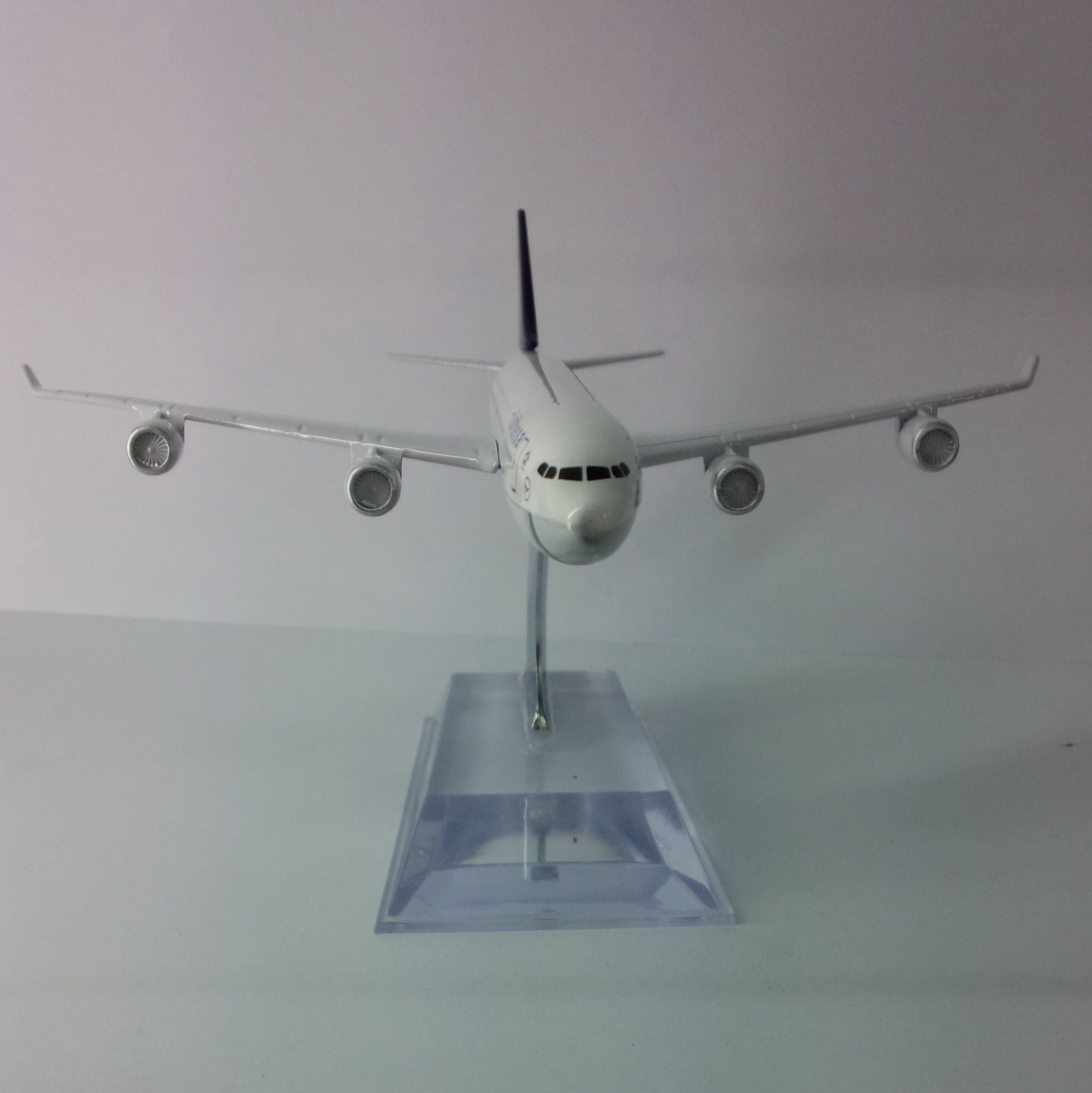 金属飞机模型（德国汉莎航空B737-800）飞机模型 合金飞机模型细节图