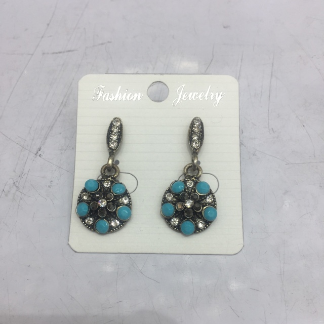 Round five diamond earrings thumbnail