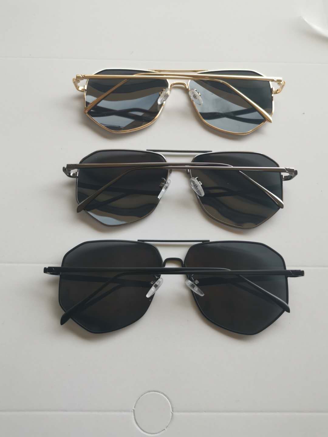 Classic sunglasses protect against radiation. thumbnail