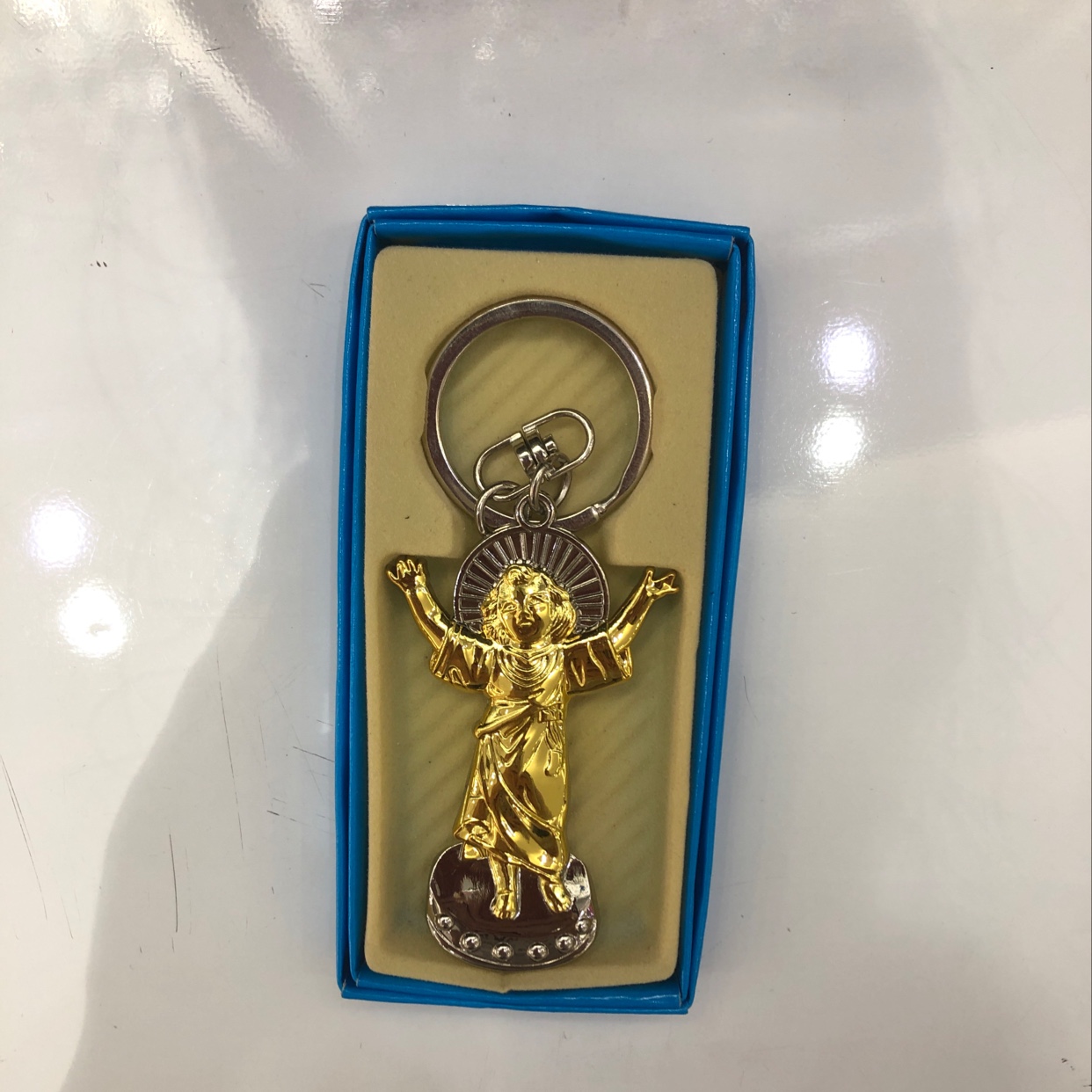 A gold key buckle details Picture