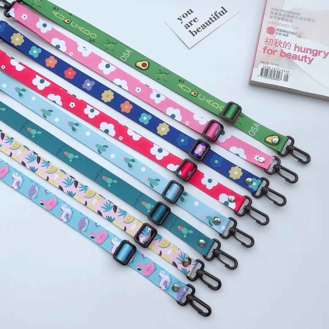 2.0 transferencia de calor cartoon mobile lanyard tarjeta de identificación lanyard caso del teléfono puede ser personalizado con el patrón del cliente undefined
