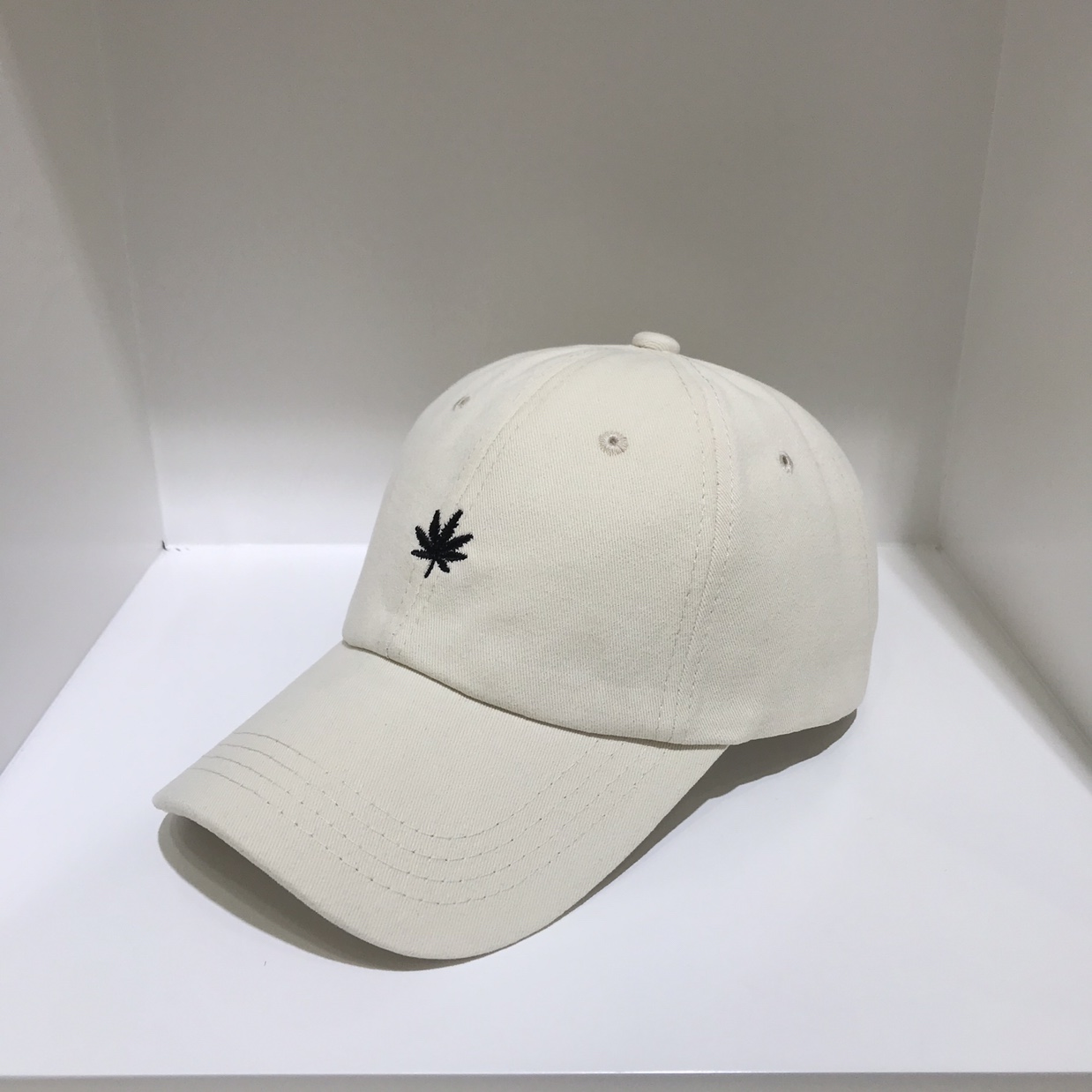 Leaf Baseball Cap Duck Cap details Picture