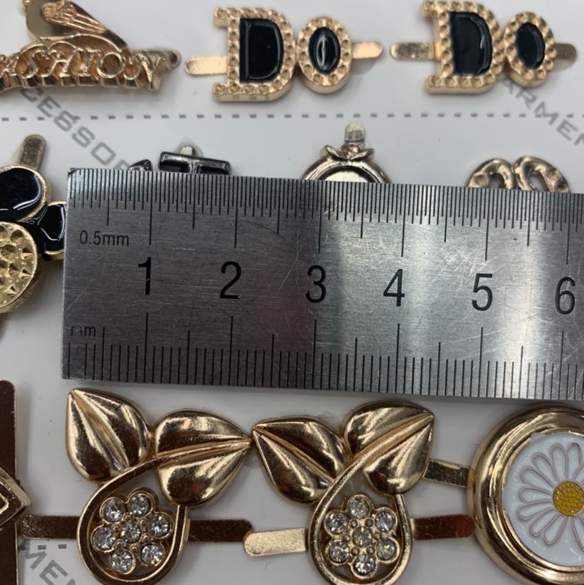 Shoe Buckle 05 Metal Label Customized [Factory Wholesale] Process Pendant Bag Pin Mark Clothing Hardware Sewing Line Mark