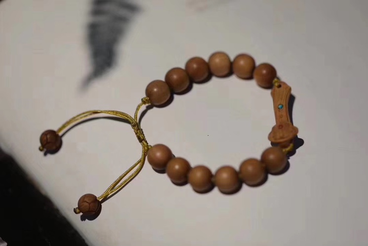 Old Mountain Sandalwood Ruyi bracelet, Old Mountain Sandalwood bracelet, Indian Black meat submerged Sandalwood Old material, Old Mountain Sandalwood bracelet for men and women, Xingda Pearl Industry 19