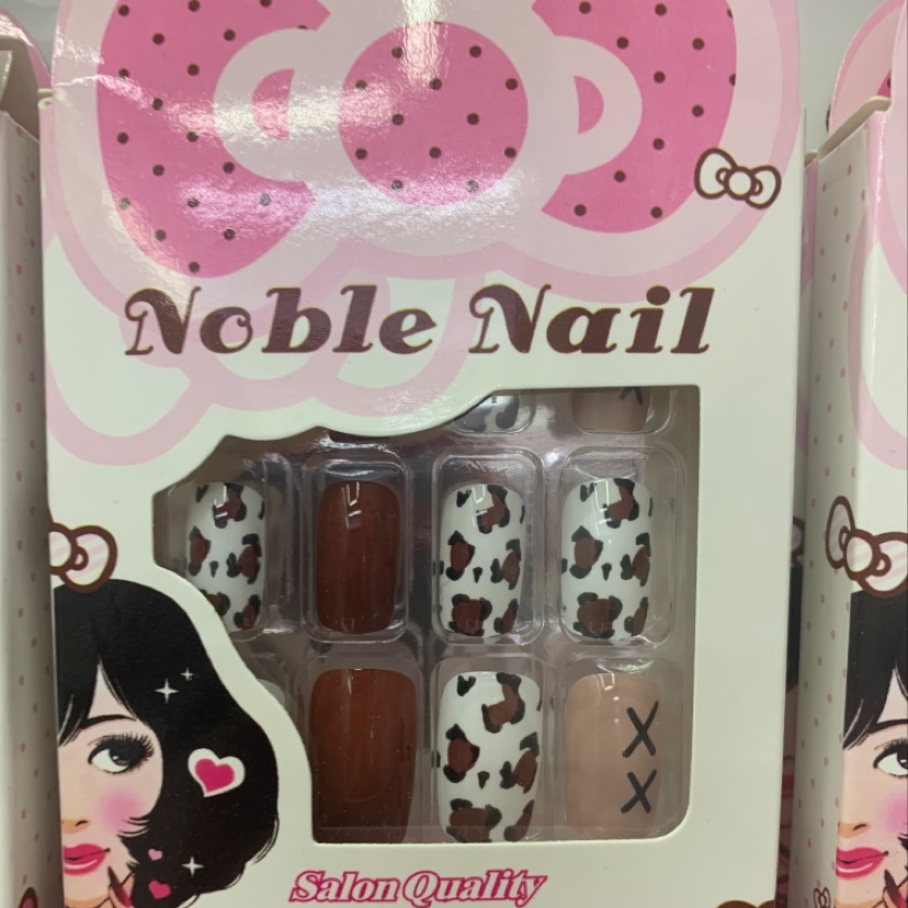 Leopard print wrap for nail art