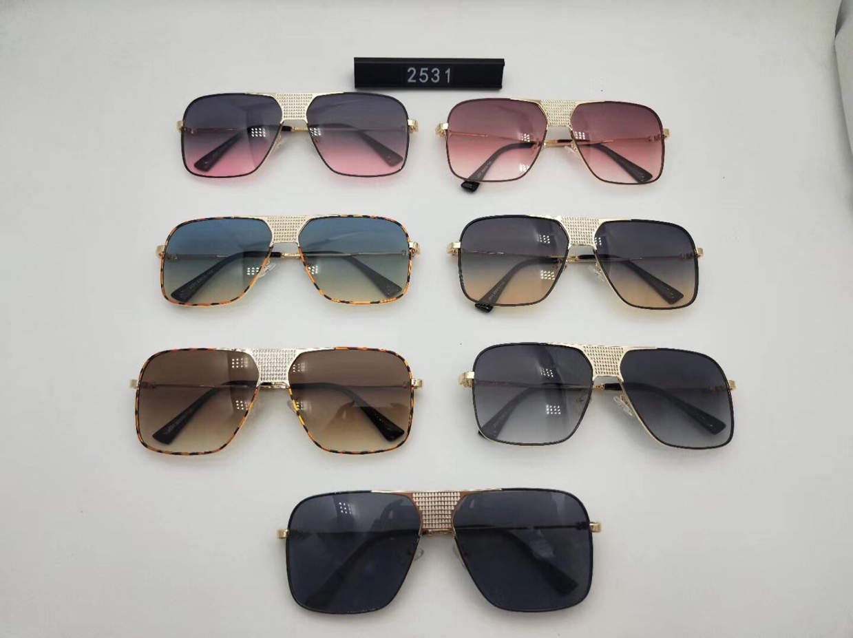 Trendy and fashionable sunglasses details Picture